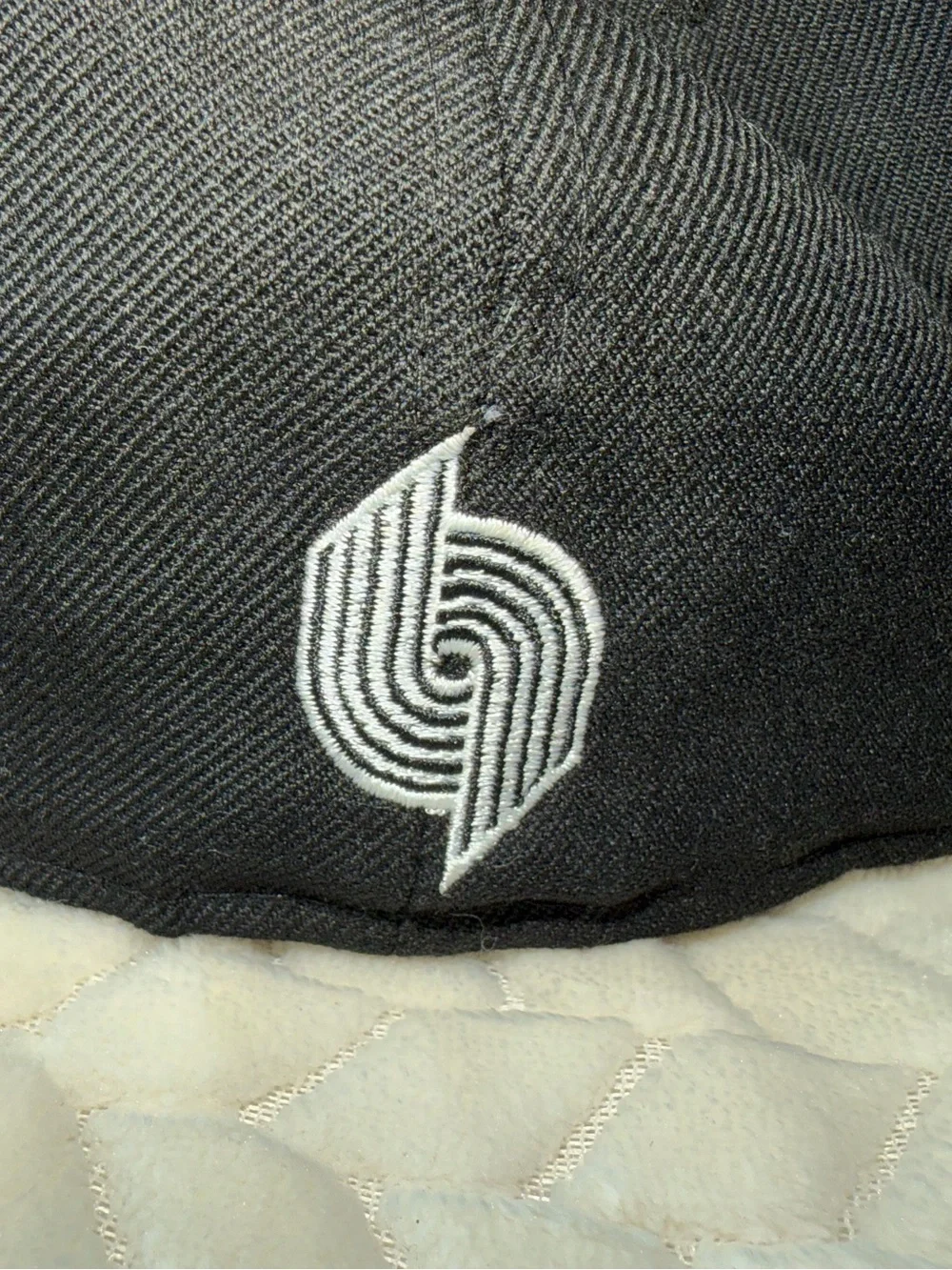 New Era 59fifty Portland Blazers Basketball Hat Black White Size 7 1/4 Fitted